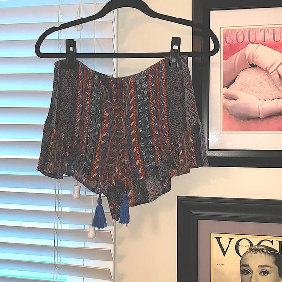 Free People bohemian shorts size 2 never worn - Picture 2 of 5